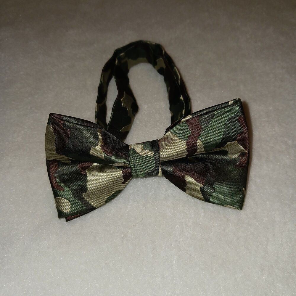 Green Camo Bowtie Adjustable Tie Camouflage